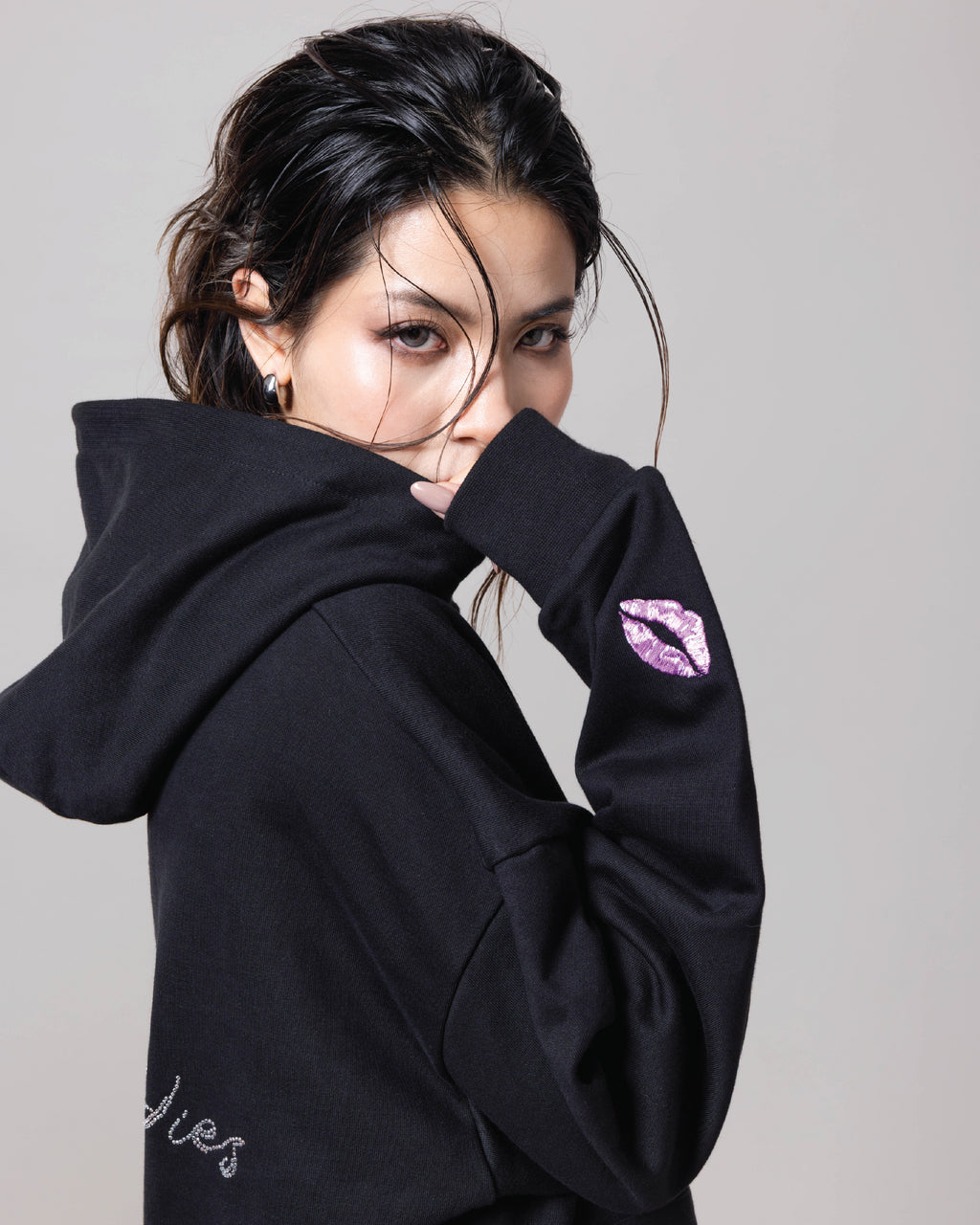 閃鑽 KISSES 連帽衛衣 ✦ Midnight Collection